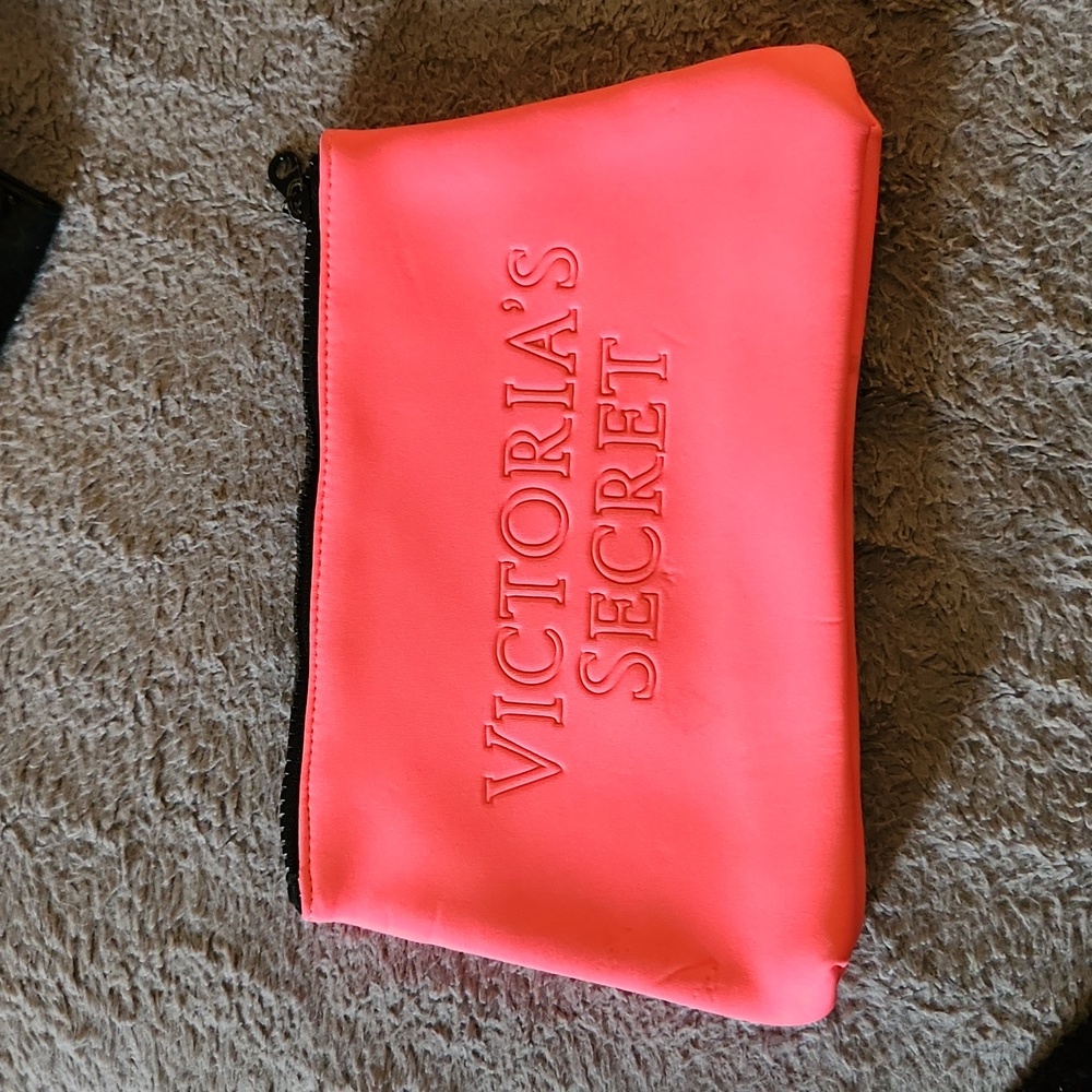 NWOT !! VICTORIA SECRET BEACH BAG !! - Picture 1 of 3